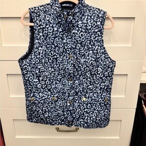 Talbots Women’s size Large Petite Blue Camo quilted vest fleece lined